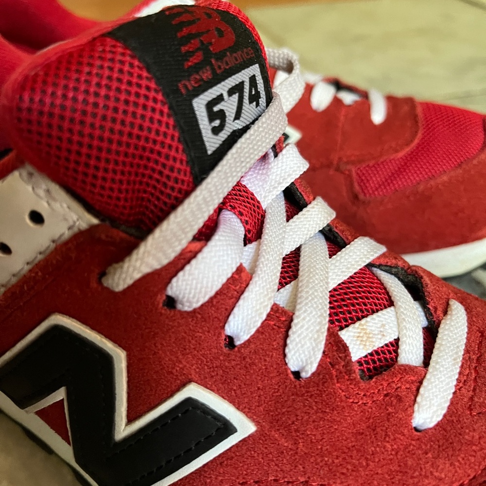 New Balance 574's Red